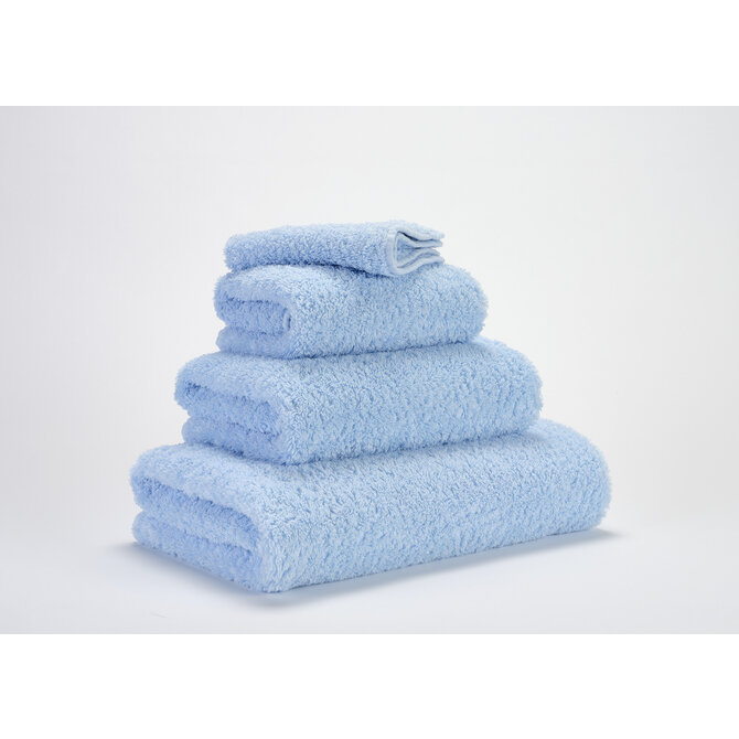 Abyss & Habidecor Super Pile Gastendoekje 40x75 330 powderblue Abyss & Habidecor Super Pile Gastendoekje 40x75 330 powderblue
