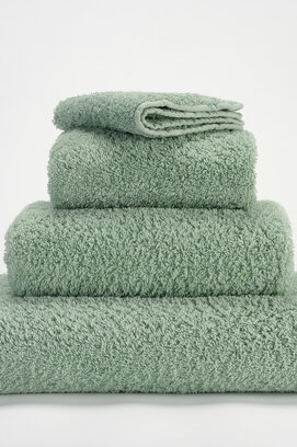 Abyss & Habidecor Super Pile Gastendoekje 40x75 210 aqua