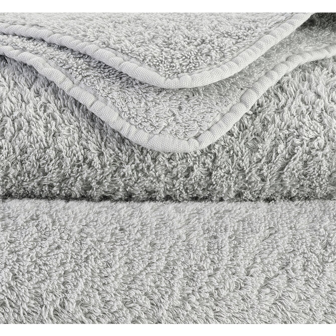 Abyss & Habidecor Super Pile Gastendoekje 40x60 992 platinium Abyss & Habidecor Super Pile Gastendoekje 40x60 992 platinium