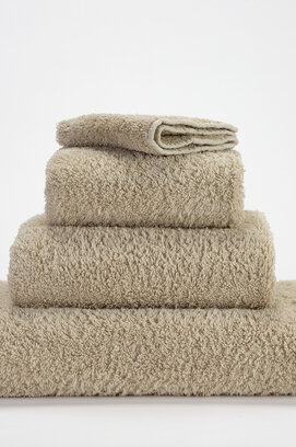 Abyss & Habidecor Super Pile Gezichtsdoekje 30x30 770 linen