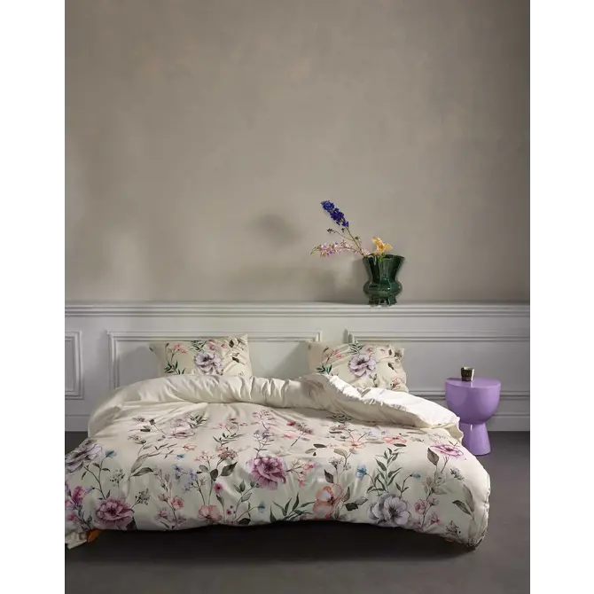 Essenza Romee Dekbedovertrek Vanilla 240x200/220 Essenza Romee Dekbedovertrek Vanilla 240x200/220