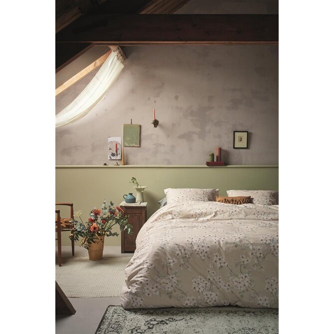 Ariadne at Home Dekbedovertrek Blooming Flowers Zand 200x200/220 Ariadne at Home Dekbedovertrek Blooming Flowers Zand 200x200/220