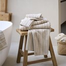 Pip Studio Pip Studio Geometric Print gastendoekje Zand 30x50 cm