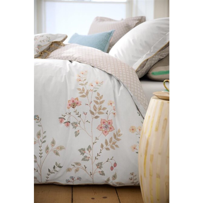 Pip Studio Dekbedovertrek Campo de Flores Gebroken wit 140x200/220 Pip Studio Dekbedovertrek Campo de Flores Gebroken wit 140x200/220