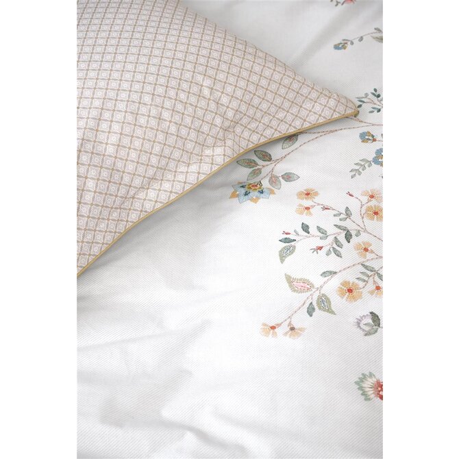 Pip Studio Dekbedovertrek Campo de Flores Gebroken wit 140x200/220 Pip Studio Dekbedovertrek Campo de Flores Gebroken wit 140x200/220