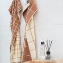 Cawö Cawo Atelier Allover print Douchelaken 70/140 koper