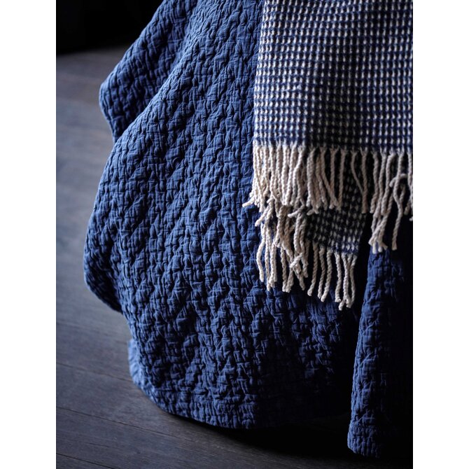 Vandyck Pure 10 G.Dyed Bedsprei 180x260 blue ink Vandyck Pure 10 G.Dyed Bedsprei 180x260 blue ink