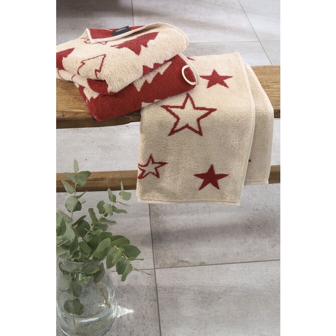 Cawo Christmas Edition 794 Fir trees Handdoek rot Cawo Christmas Edition 794 Fir trees Handdoek rot