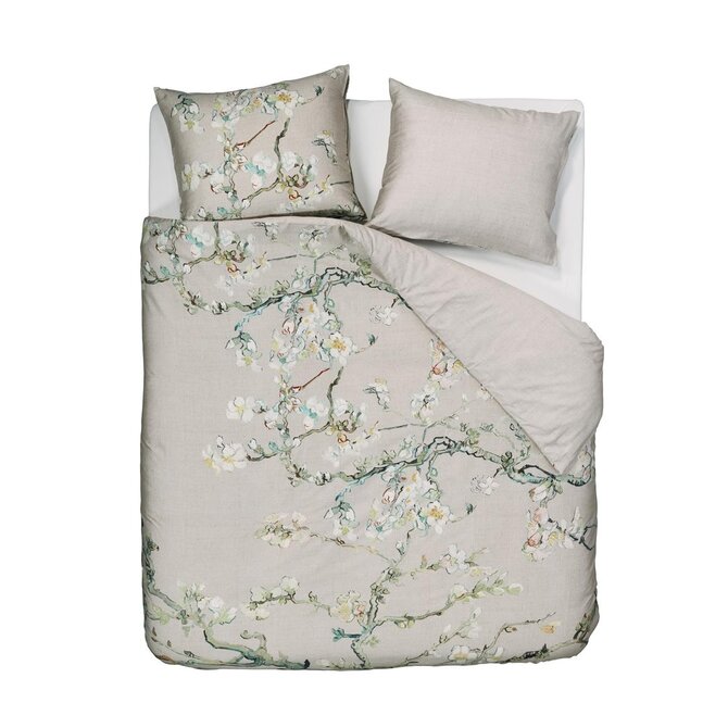 Beddinghouse x Van Gogh Museum Dekbedovertrek Blossoming - Zand 200x200/220 cm Beddinghouse x Van Gogh Museum Dekbedovertrek Blossoming - Zand 200x200/220 cm