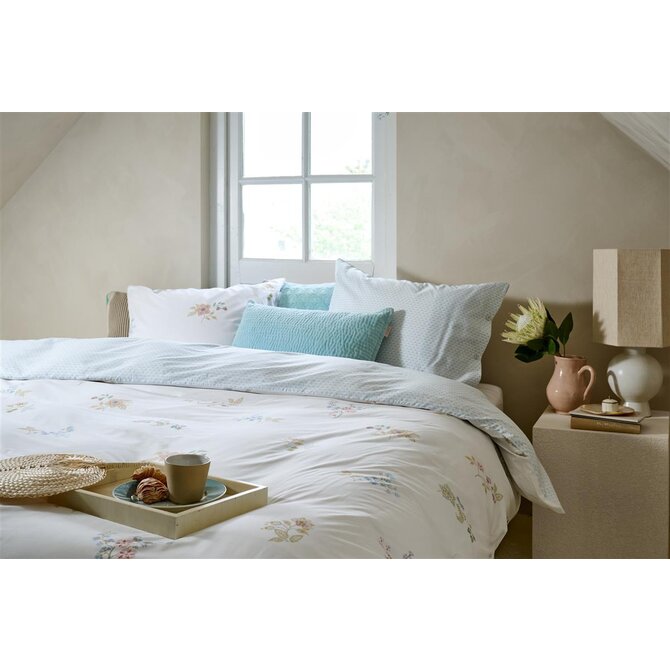 Pip Studio Dekbedovertrek Blossom Chique - Wit 200x200/220 cm Pip Studio Dekbedovertrek Blossom Chique - Wit 200x200/220 cm