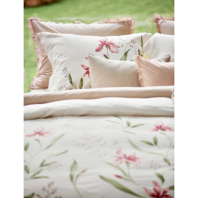 Vandyck Dekbedovertrek SERENE FLOWER offwhite        2-persoons (200x200/220 ) Vandyck Dekbedovertrek SERENE FLOWER offwhite        2-persoons (200x200/220 )