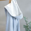 Cawö Cawo Home Dames Badjas Extra licht met Capuchon 6221 capri 44