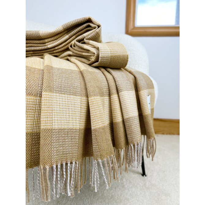 McNutt of Donegal plaid lambswool 140x200 Aisling McNutt of Donegal plaid lambswool 140x200 Aisling