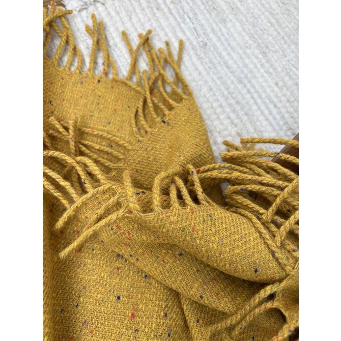 McNutt of Donegal  plaid Lambswool Tweed 230x145 Inishbofin