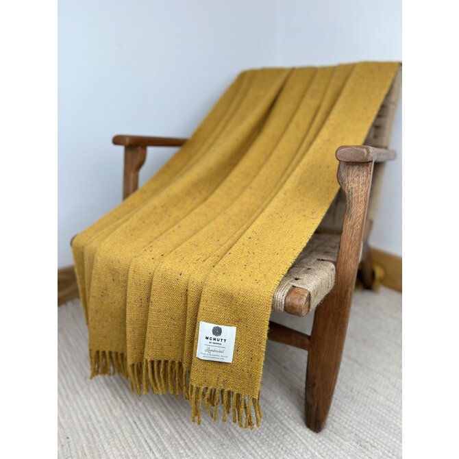 McNutt of Donegal  plaid Lambswool Tweed 230x145 Inishbofin