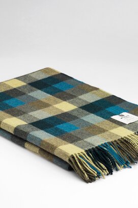 McNutt of Donegal plaid lambswool 140x200 Flair