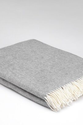 McNutt of Donegal plaid lambswool 140x200 Uniform Grey
