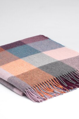 McNutt of Donegal plaid Alpaca 145x200 Rose Dust
