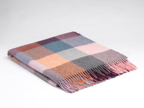 Mcnutt of Donegal McNutt of Donegal plaid Alpaca 145x200 Rose Dust