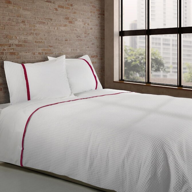 Dommelin  Dekbedovertrek Bari Percal 200TC Wit-Cherry 260x200/220 cm