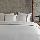 Dommelin Dommelin Dekbedovertrek Listra Satijn 300tc Wit-Nootmuskaat 240x200/220