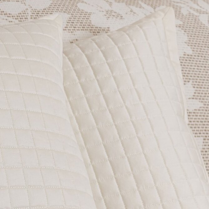 Dommelin Sprei Chicago Satijn 300TC Ecru 180x260 cm