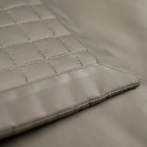 Dommelin Dommelin Sprei Chicago Satijn 300TC Taupe 180x260 cm afbeelding