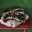 KAAT Amsterdam Kaat Plaid Fluffy Zand 130x170 cm