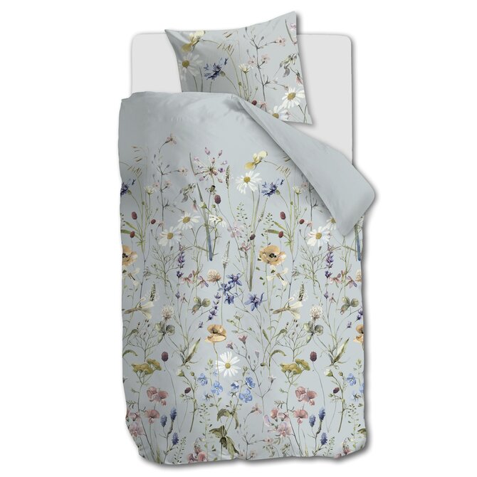 Ariadne at Home Bloom Dekbedovertrek Blauw 240x200/220 cm Ariadne at Home Bloom Dekbedovertrek Blauw 240x200/220 cm