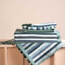 Essenza Donna towel
