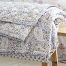 Pip Studio Pip Studio Kairi Bloom Quilt Licht blauw 150x200 cm