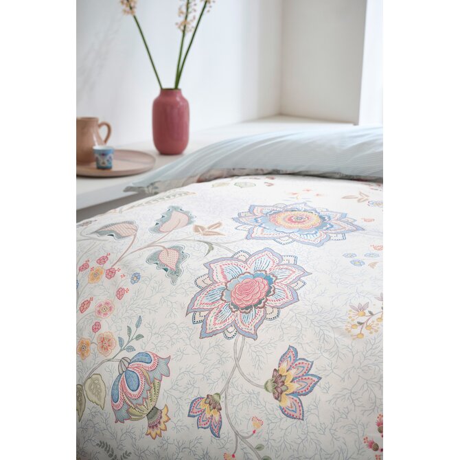 Pip Studio Kussensloop Mumbai Morning Licht blauw 60x70 cm