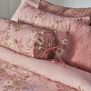Pip Studio Pip Studio Mumbai Morning Velvet Quilted Sierkussen Donker roze 45x70 cm