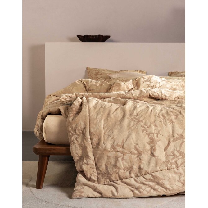 Essenza Claudine bedsprei 180x265 Golden Sand