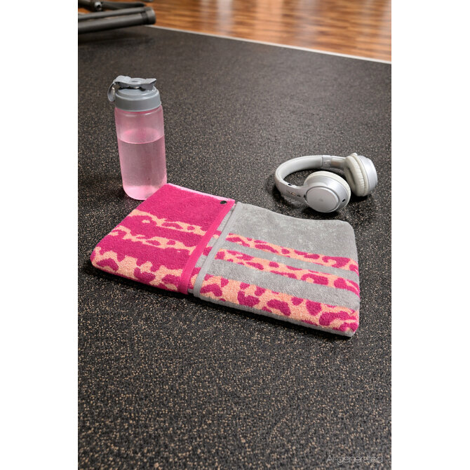 CAWÖ Fitness- & Gym-Handdoek Leo Stripe 6291 Fitnesstuch vibrant pink 50x130