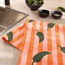 Cawö Cawö Prints & Stripes Pimentos Theedoek 545 rosa/orange 50x70
