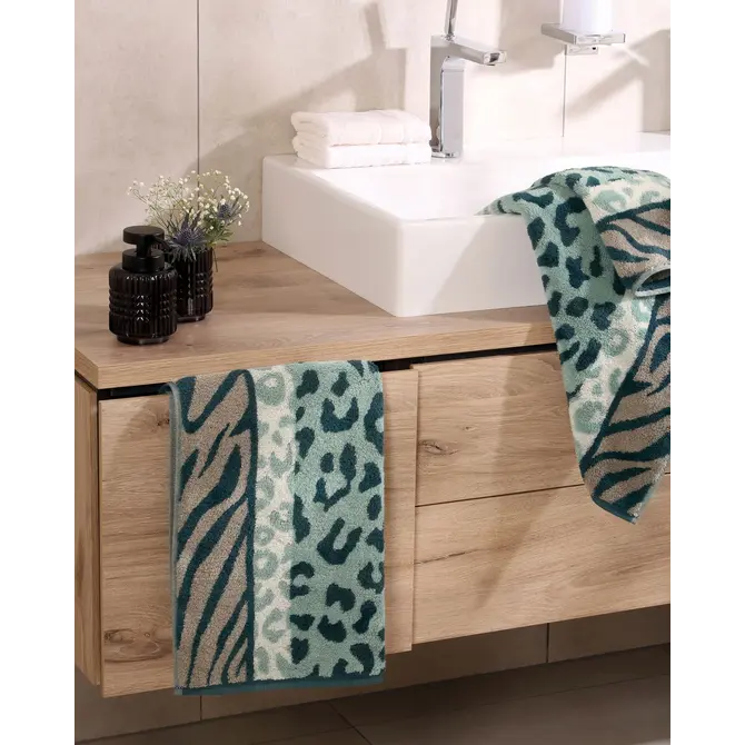 Cawö Noblesse Animal Animal 1090 Douchelaken emerald/teal 80x150