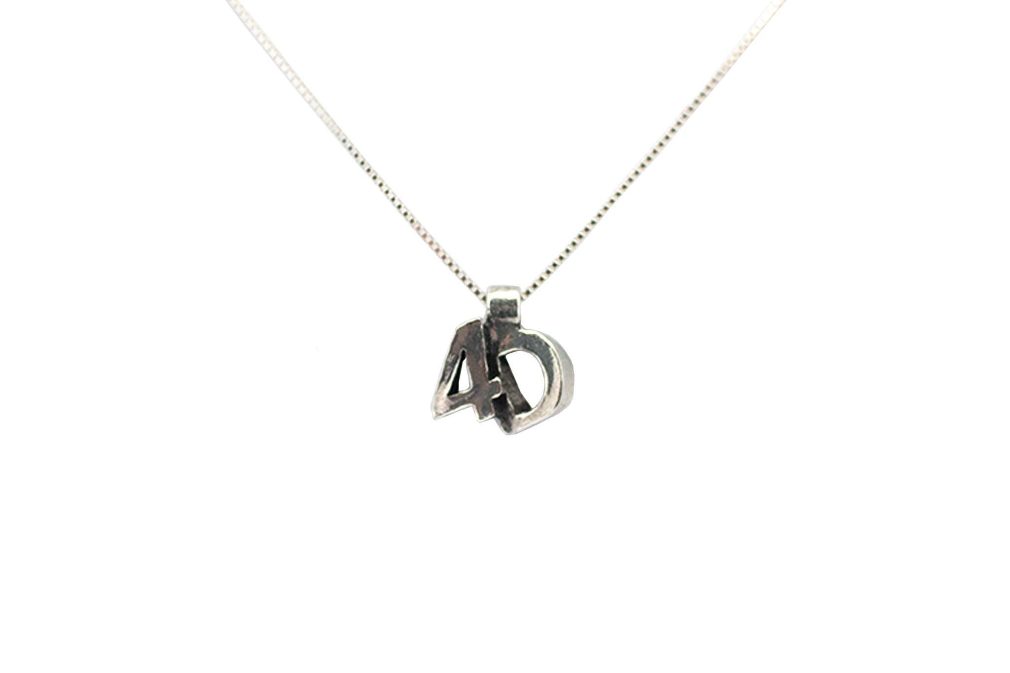 DTR 4D pendant with necklace