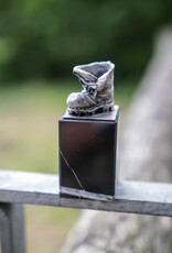 DTR Walking shoe on pedestal