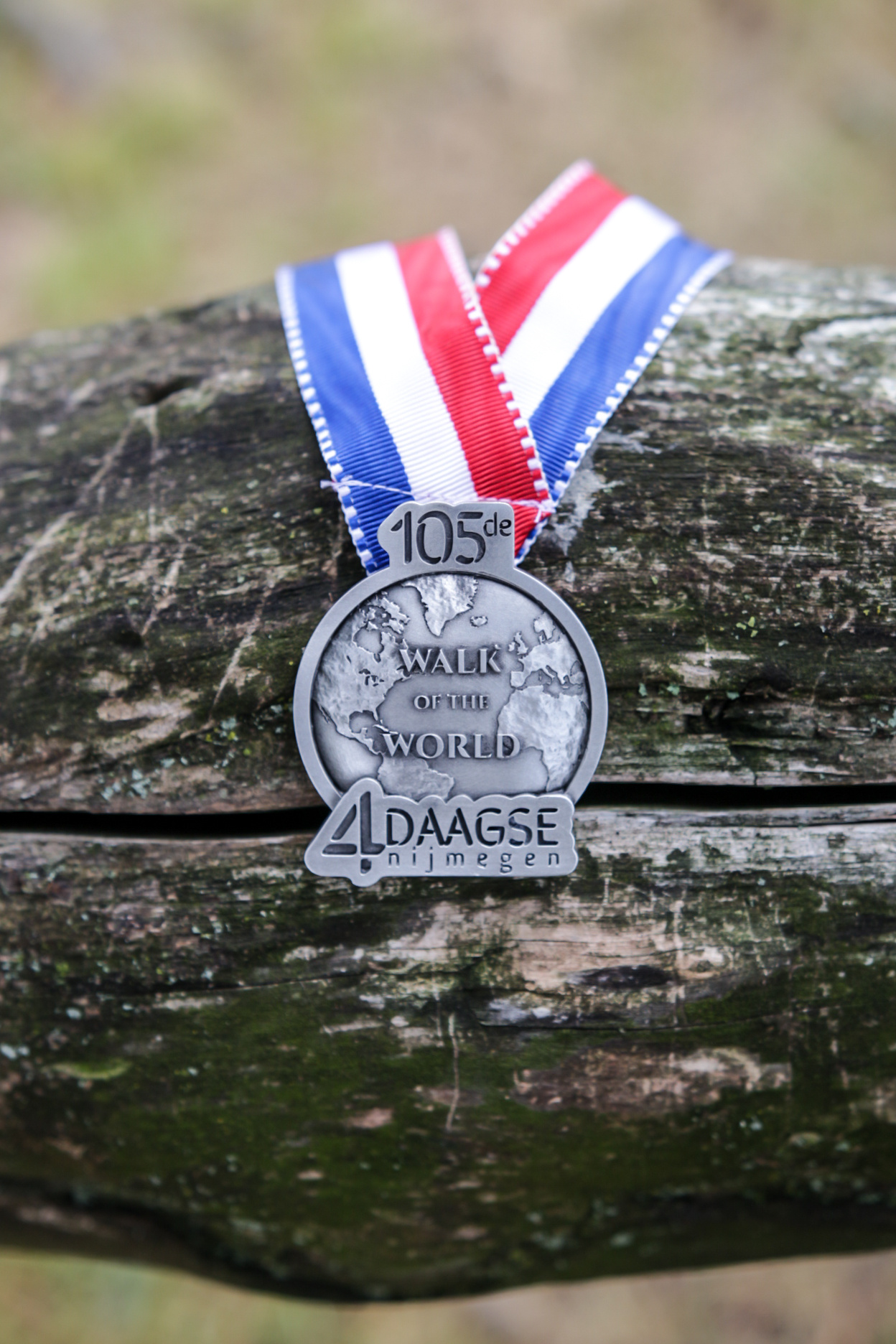 DTR 105e Vierdaagse editie medaille  aan lint