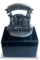 DTR Four Days Marches Nijmegen skyline on pedestal 107e edition