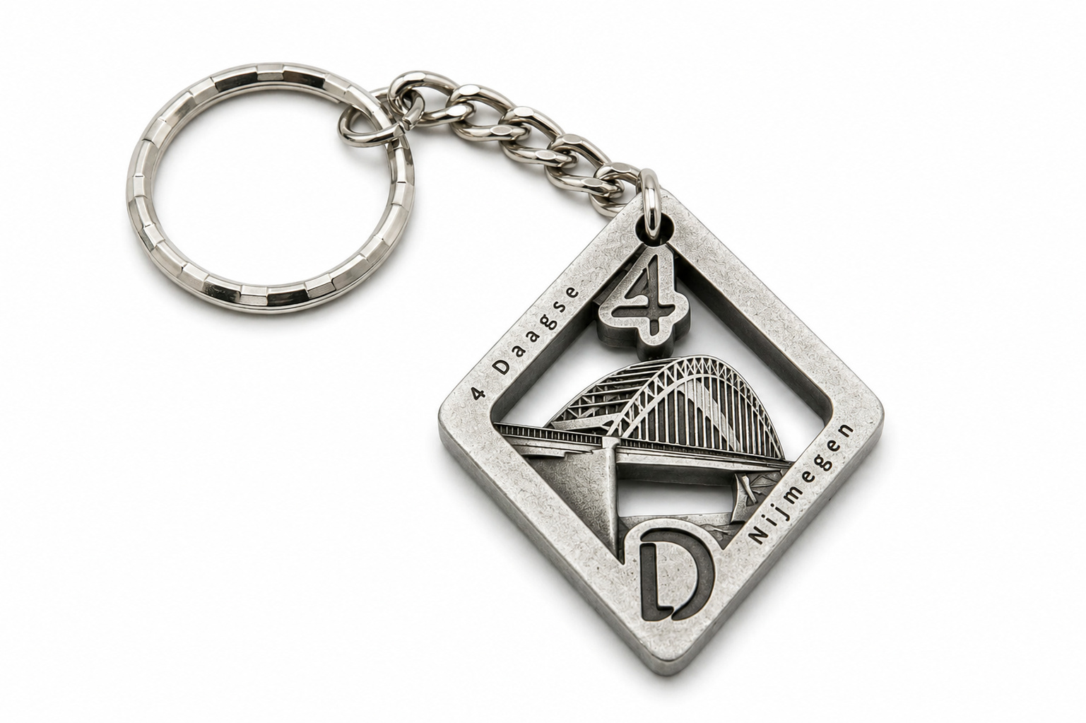 DTR Keychain Waalbrug in diamond