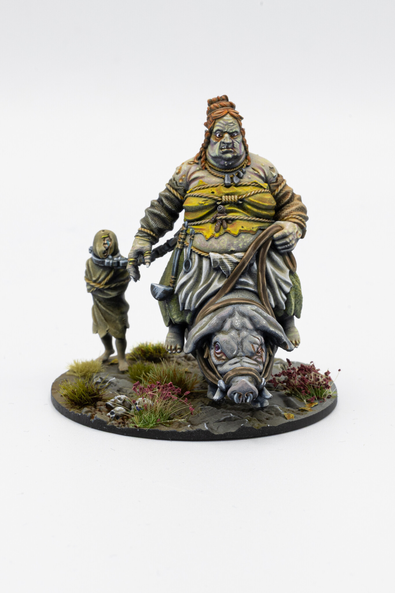 Remarkable Miniatures Hexe mit Schwein