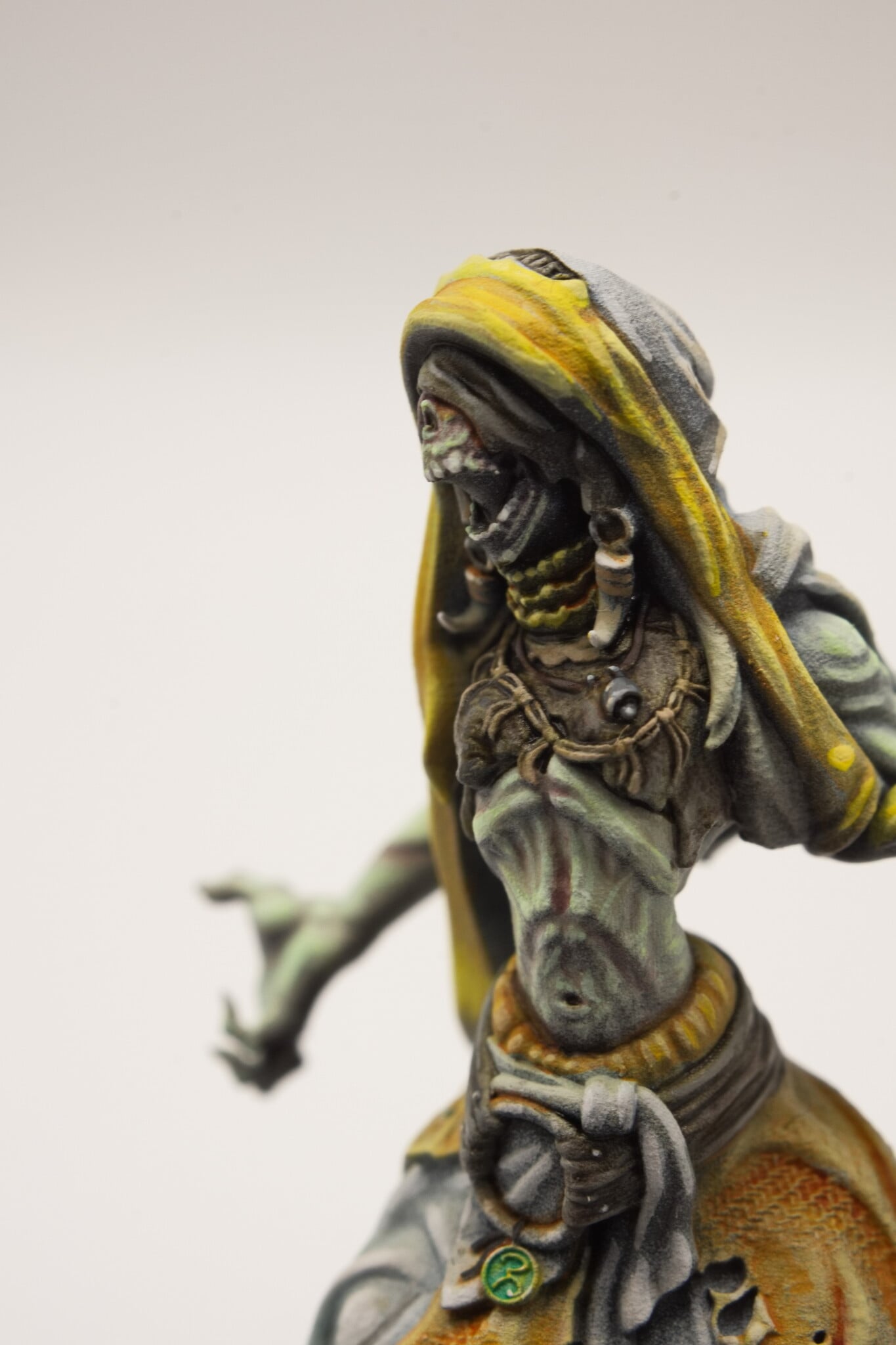 Remarkable Miniatures Hastur The Queen in Yellow