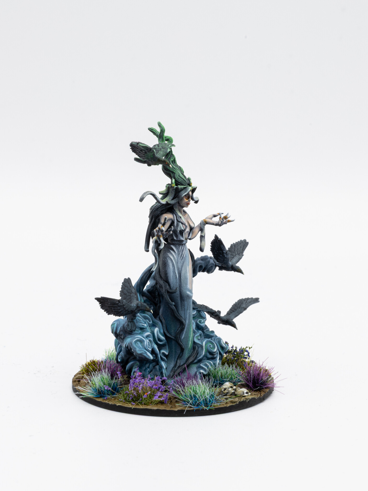 Remarkable Miniatures Rabenhexe