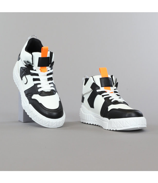 Zwart Witte Mid Heren Sneakers met Gestructureerde Zool