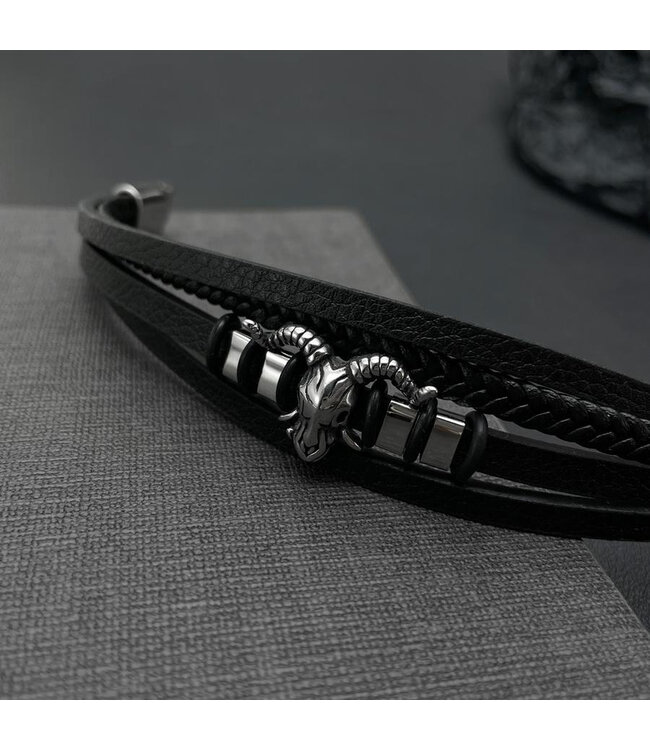 Zwarte Stainless Heren Armband met Stier Bedel