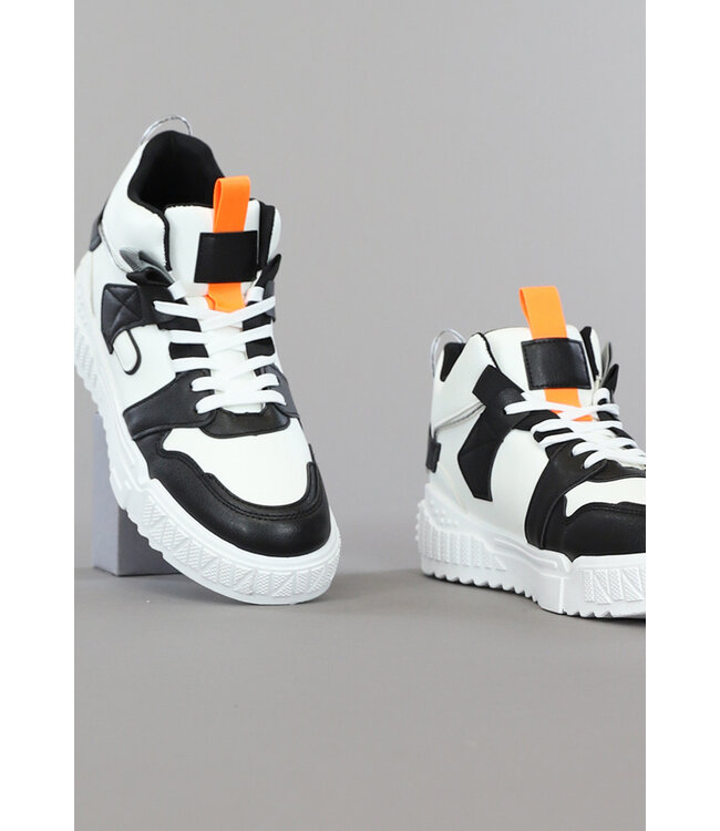 Zwart/Witte Mid Heren Sneakers met Gestructureerde Zool