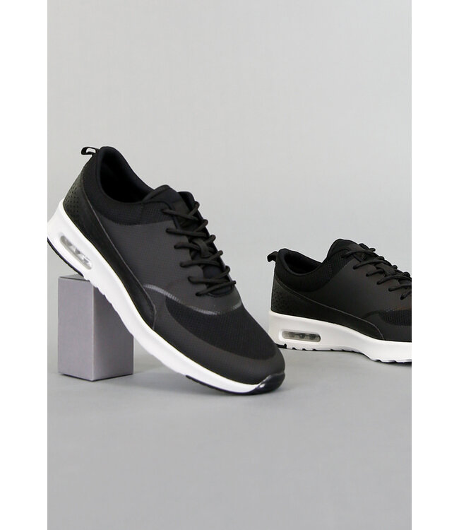 Basic Zwarte Sneakers met Witte Zool
