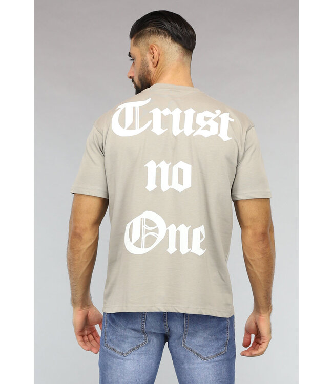 Taupe Heren T-Shirt met Trust No One Print